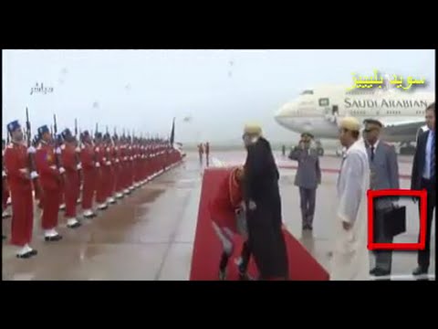 ماهو السر وراء حمل الضابط المرافق للملك « الحقيبة السوداء