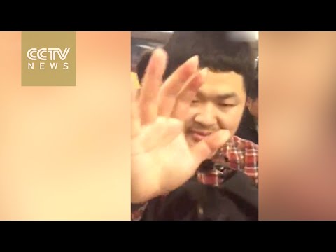 راكبة مترو صينية تعاقب شاب “قليل الأدب” بمقطع يفضحه