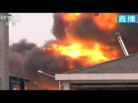 فيديو انفجار يهز مستودعا للوقود والمواد الكيميائية في الصين