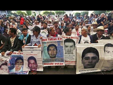 فيديو خبراء دوليون يتهمون السلطات المكسيكية بعرقلة تحقيق اختفاء مشبوه لـ43 طالبا