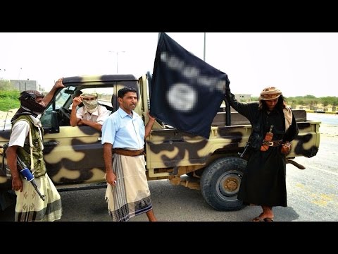 شاهد مقتل قيادي في تنظيم القاعدة وثلاثة من مرافقيه في أبين