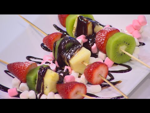 بالفيديو طريقة عمل ستيكس الفواكه بصوص الشكولاتة