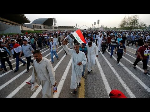 بالفيديوالمتظاهرون في العراق يقررون إنهاء حركتهم الاحتجاجية