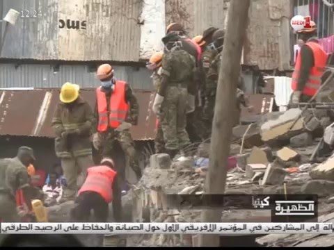 بالفيديو انتشال رضيعة حية بعد 3 أيام من انهيار مبنى في كينيا