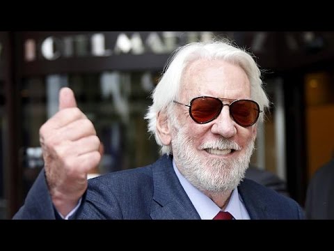 بالفيديو فيلم مقهى المجتمع يفتتح مهرجان كان السينمائي الدولي