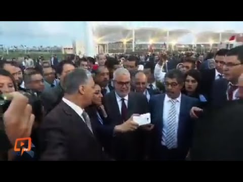 بالفيديو المحامون يستقبلون رئيس الحكومة بنكيران