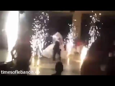 تفوقه طولًا وحجمًا بالفيديو موقف محرج لعريس بعد حمل عروسة