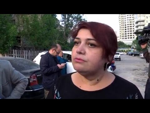 بالفيديو شاهد أذربيجان تطلق سراح الصحافية خديجة إسمايلوفا