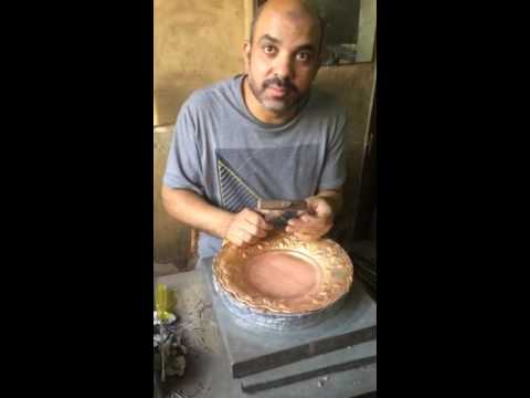 شاهد طريقة النقش على النحاس