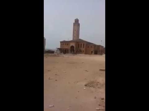 شاهد  مسجد غير مكتمل البناء يُستغل في الزنا و شرب الخمر في الدار البيضاء