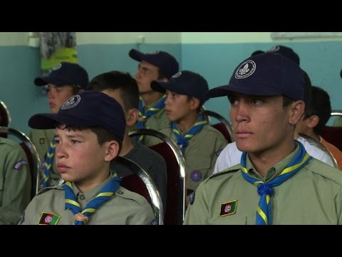 شاهد الكشافة الأفغانية تصارع من أجل البقاء