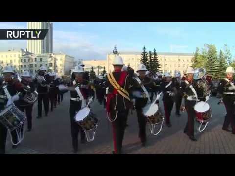 شاهد احتفالات في الذكرى الـ75 لقافلة القطب الشمالي الأولى