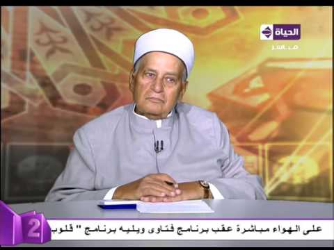 بالفيديو حكم الدين في صلاة المرأة دون ارتداء جوارب