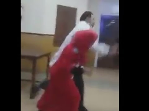 بالفيديو  ممرض في قصر العيني يصفع سيدة حاولت ضربه لتحرشه بها
