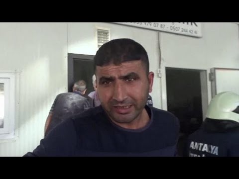 شاهد اعتداء بصاروخيْن مجهولي المصدر في آنتاليا التركية