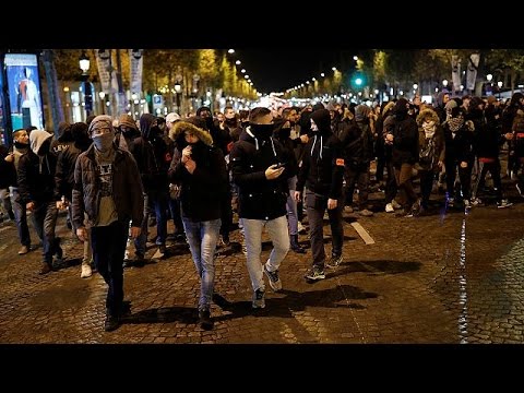 بالفيديو عناصر الشرطة تتابع احتجاجاتها في فرنسا