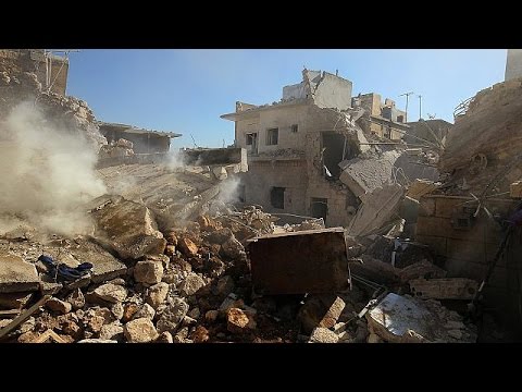 شاهد مقتل 3 مدنيين إثر سقوط صاروخ مظلي على دارة عزة