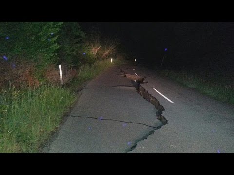 بالفيديو  نيوزلندا تُخفض درجة التحذير من وقوع مد بحري
