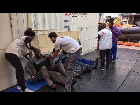 بالفيديو 17 غريقاً وأكثر من 350 مفقودًا في عرض البحر المتوسط