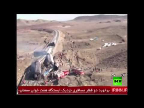 شاهد اصطدام قطارين في إيران يوقع عشرات الوفيات والمصابين