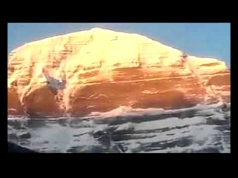 شاهد جبل من الذهب يخرج من نهر الفرات في العراق