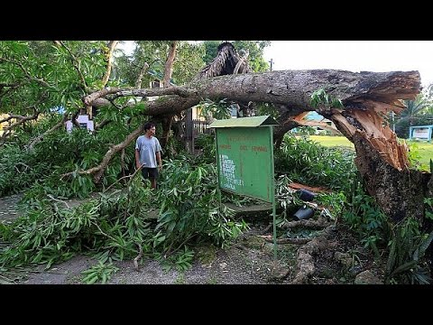 شاهد إعصارنوك – تين في الفلبين