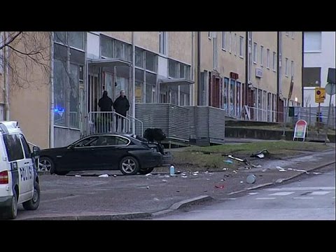بالفيديو اصابة 7 أشخاص في حادث سير خطير في فنلندا