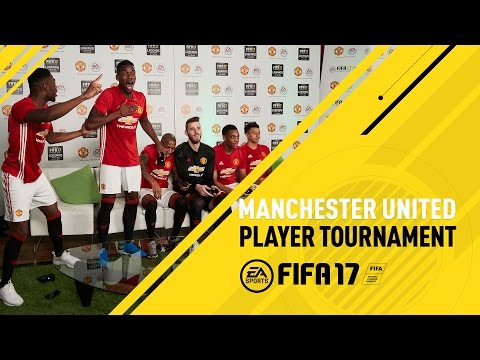 تحدي طريف بين لاعبي مانشستر يونايتد في فيفا 17