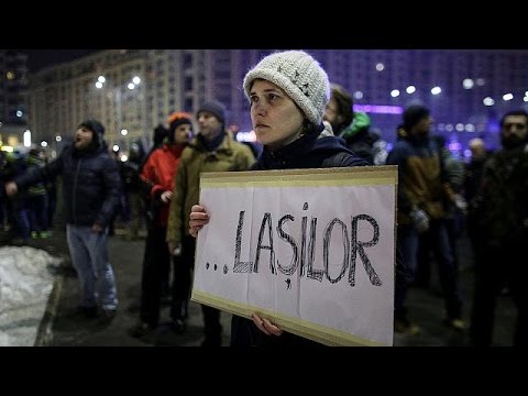 شاهد  احتجاجات في رومانيا ضد اعتماد مرسومين على صلة بالفساد
