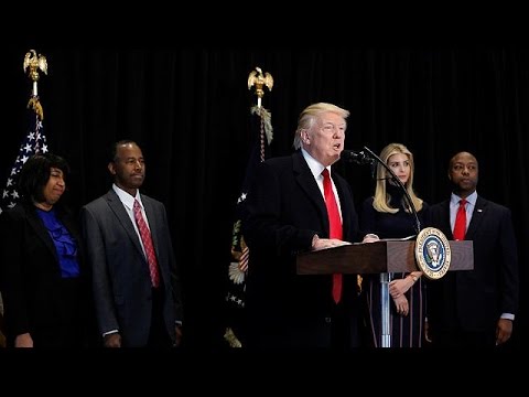 شاهد دونالد ترامب يندد بالتهديدات التي استهدفت مراكز يهودية
