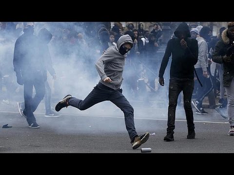 بالفيديو نشوب صدامات خلال تظاهرة في باريس