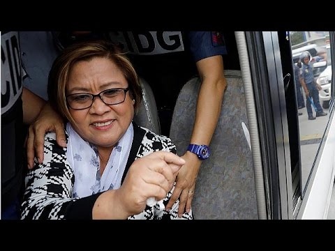 شاهد اعتقال السيناتورة ليلى دي ليما المعارضة للرئيس دوتيرتي