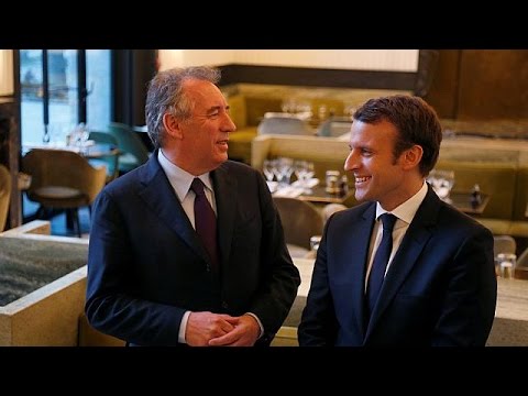 شاهد الوسط الفرنسي يعزز من فرصته في الرئاسيات