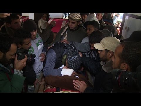 شاهد تشييع جثامين ثلاثة عمال فلسطينيين