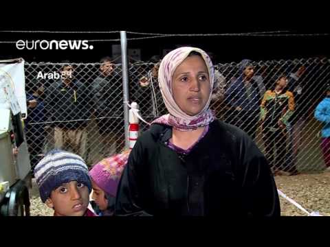 شاهد آلاف الأطفال والنساء ينزحون من الموصل