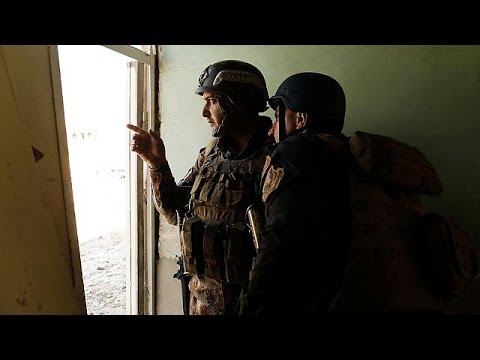 العبادي يتفقّد القوات العراقية في الموصل