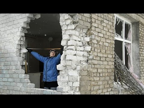 أهالي شرق أوكرانيا يبحثون عن بناء حياتهم اليومية
