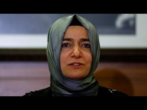 وزيرة الأسرة التركية تصل إلى اسطنبول