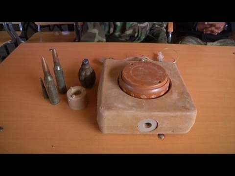 شاهد الجيش الليبي يطلق حملة توعية في المدارس ضد ألغام داعش