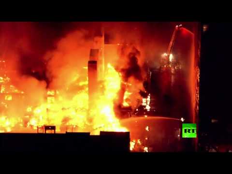 بالفيديو حريق كبير في مبنى قيد البناء في ولاية كارولينا الشمالية