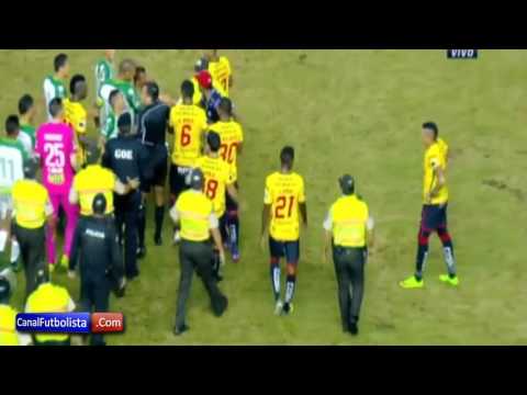 شاهد خناقة بين لاعبي برشلونة وأتلتيكو