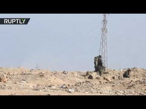 شاهد القوات السورية تُهاجم مسلحي داعش في الحويقة بدير الزور