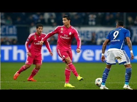 بالفيديو أغرب تمريرات في كرة القدم العالمية