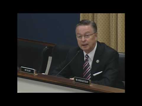 شاهد نيكي بيلا تتعرض لسؤال طريف بشأن زواجها من جون سينا