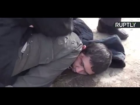 لحظة إلقاء القبض على أحد منظمي التفجير الإرهابي في بطرسبورغ