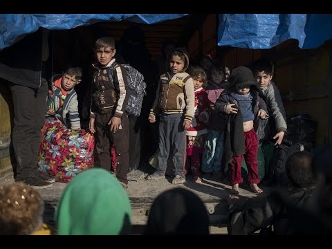 بالفيديو نزوح 400 ألف شخص من غرب الموصل منذ بدء العمليات العسكرية