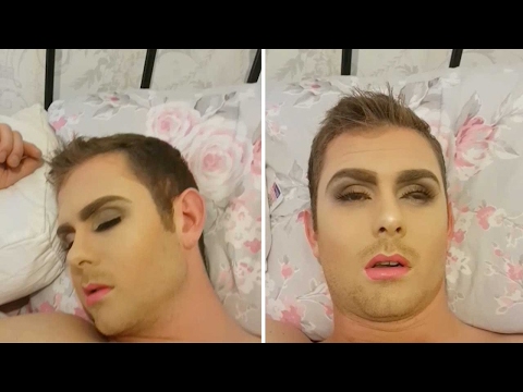 شاهد فتاة تنتقم من حبيبها و تضع له ميك آب أثناء نومه