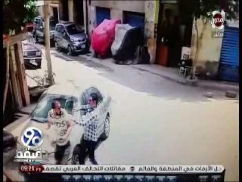 بالفيديو  لحظة محاولة ذبح شاب بـمطواة في الإسكندرية