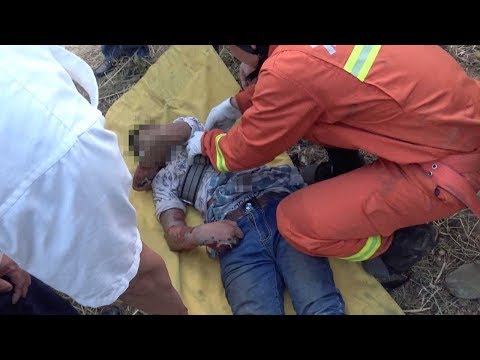 بالفيديو مراهق كاد يفقد حياته بصعقة كهربائية