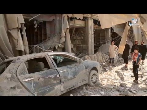 بالفيديو الرقة تتعرض إلى قصف عنيف من التحالف وغضب الفرات